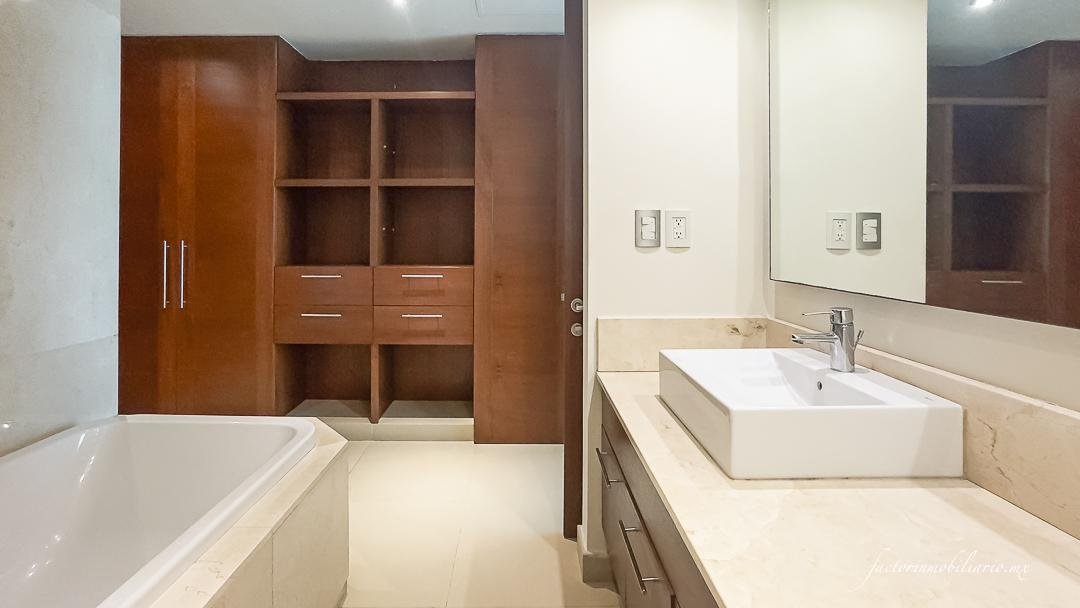 Departamento Novo Cancún de 2 Recamaras 206 m2 en Venta