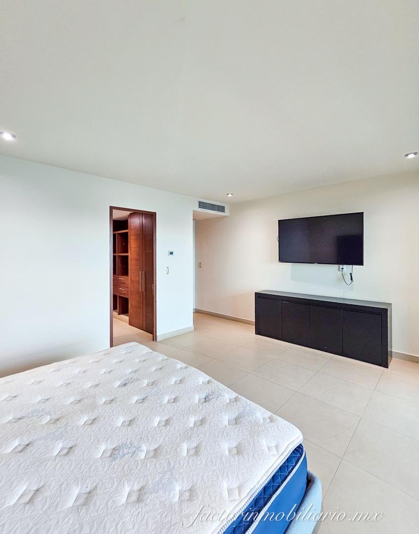 Departamento Novo Cancún de 2 Recamaras 206 m2 en Venta