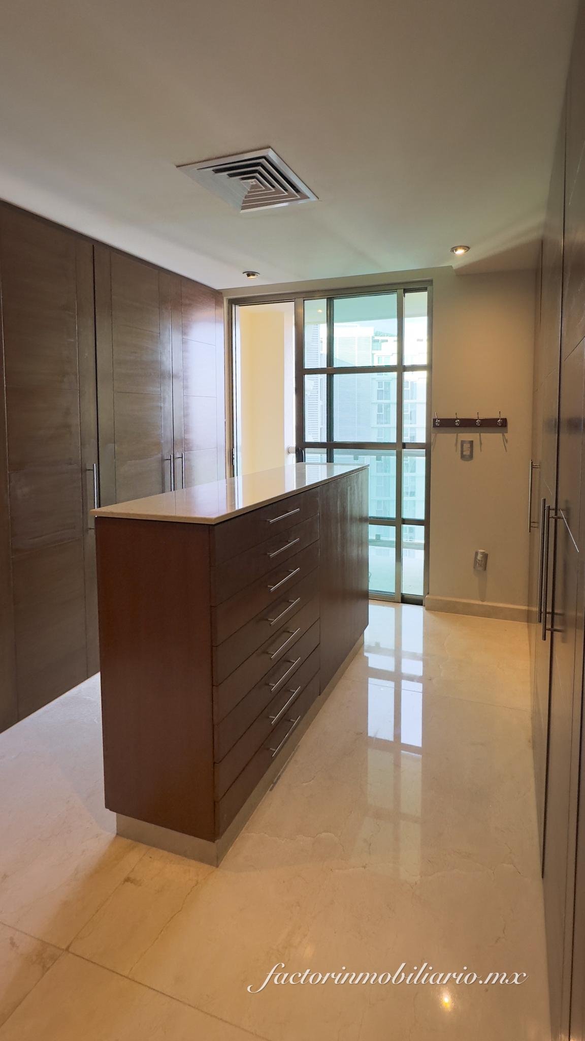 Departamento Novo Cancún en Puerto Cancún de 2 Recámaras en Renta Sin Muebles