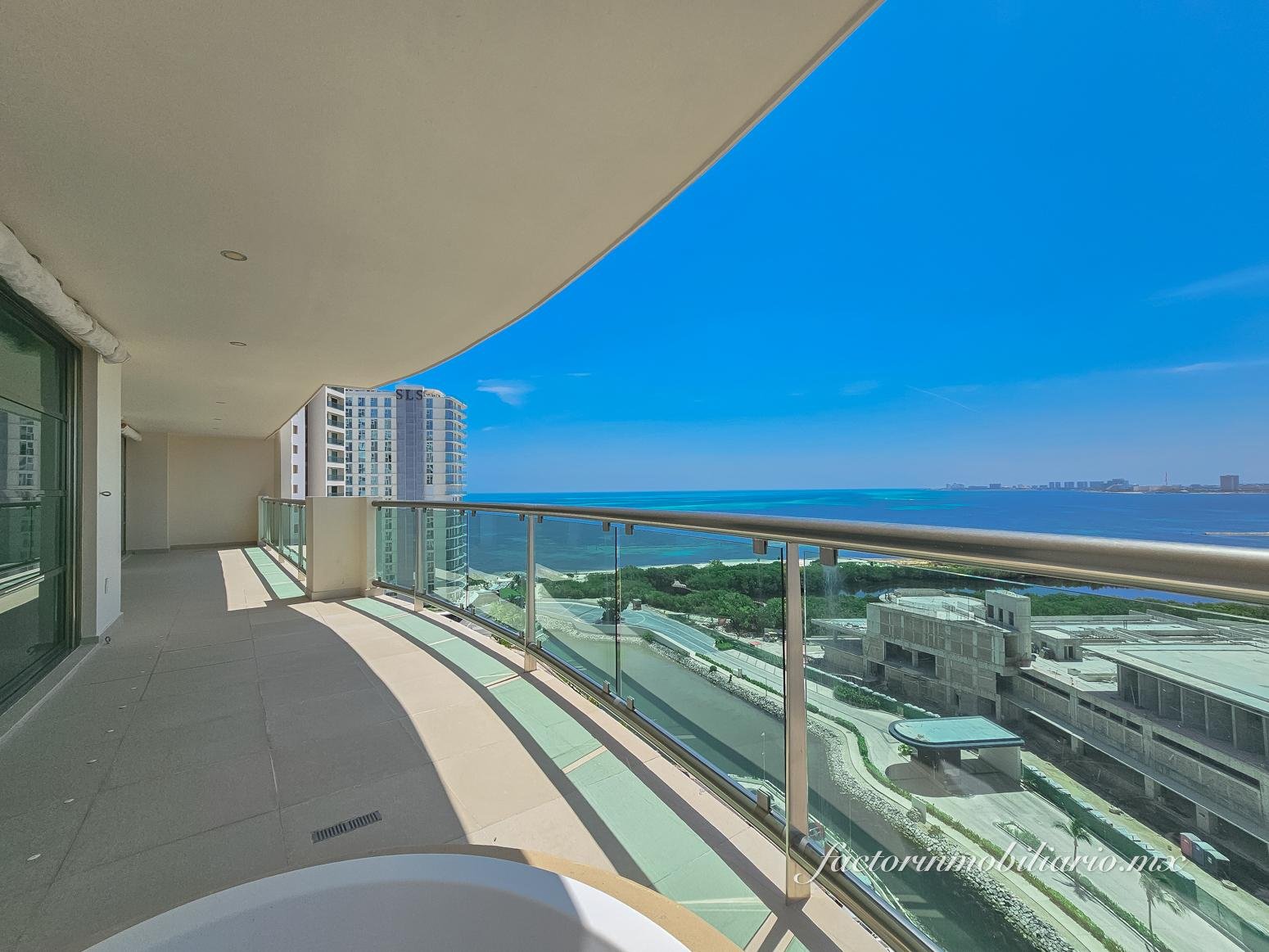 Departamento Novo Cancún de 3 recámaras de 263 m2 en Renta Amueblado o Sin Muebles