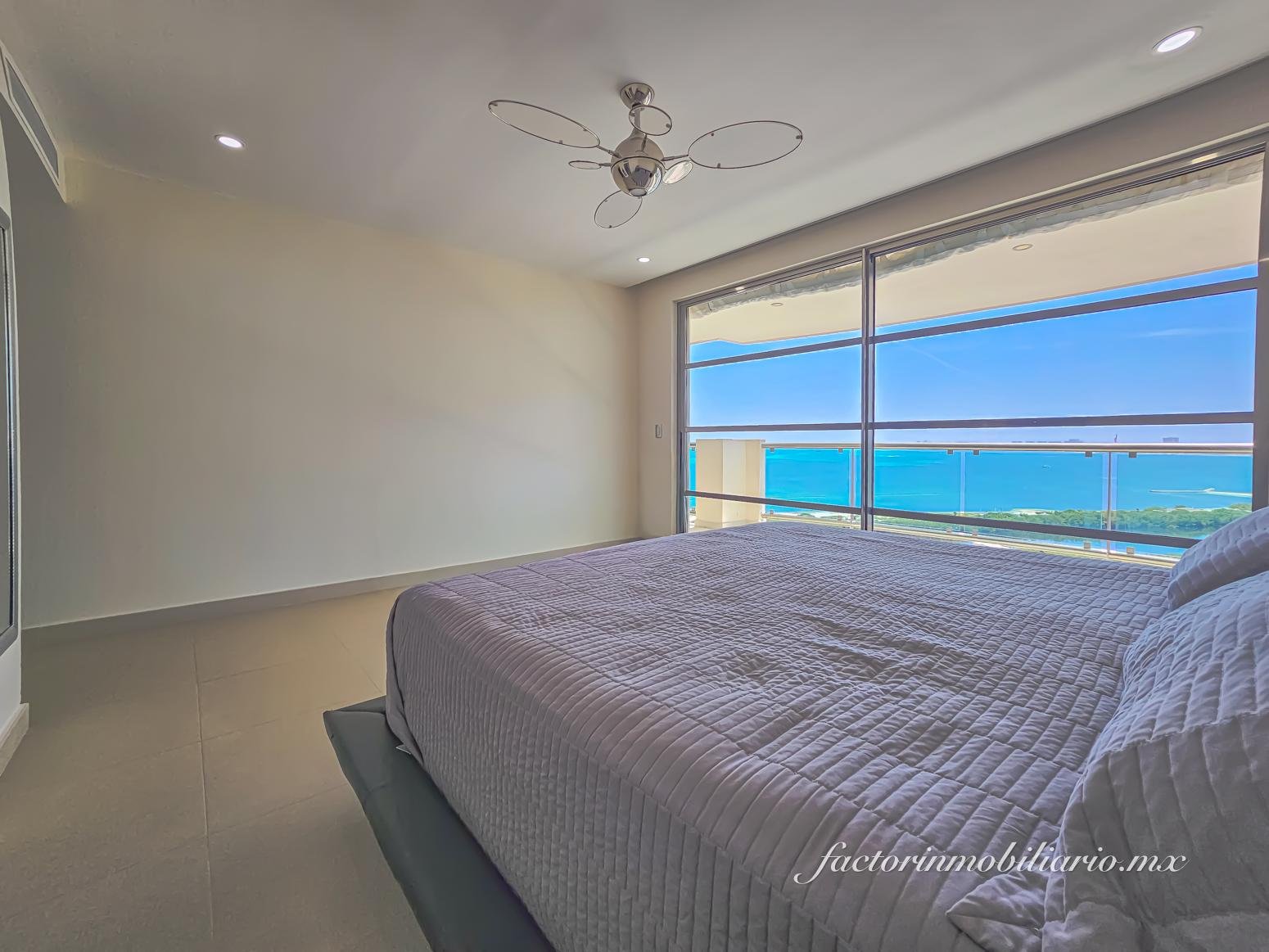 Departamento Novo Cancún de 3 recámaras de 263 m2 en Renta Amueblado o Sin Muebles