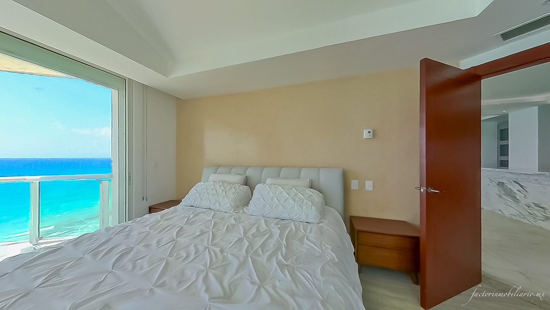 Bay View Grand Cancún 3 Recámaras | Departamento Venta