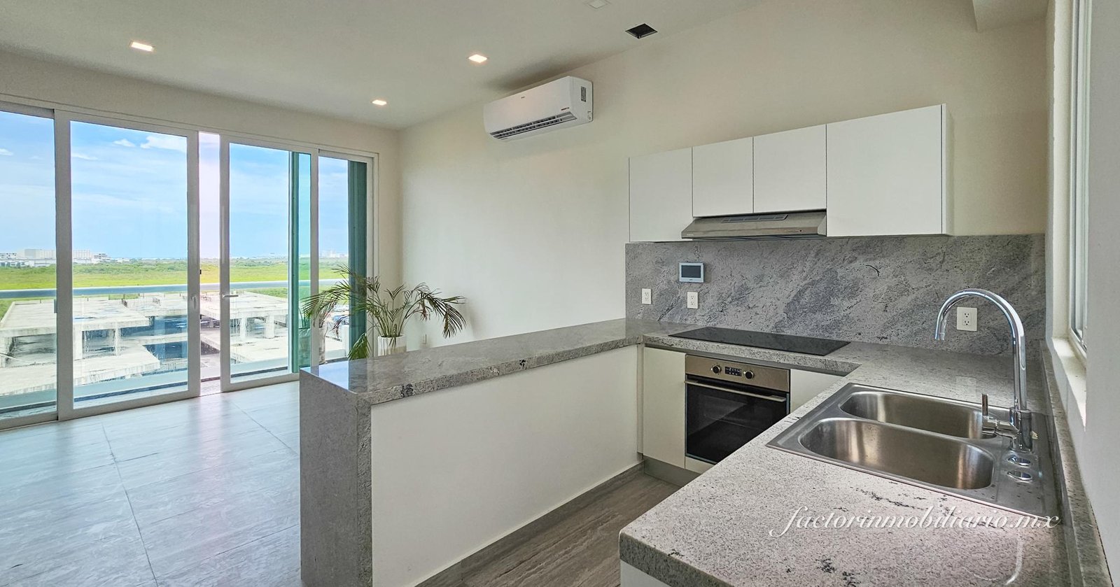 Pent House en Torre M frente a Puerto Cancún en Av Bonampak