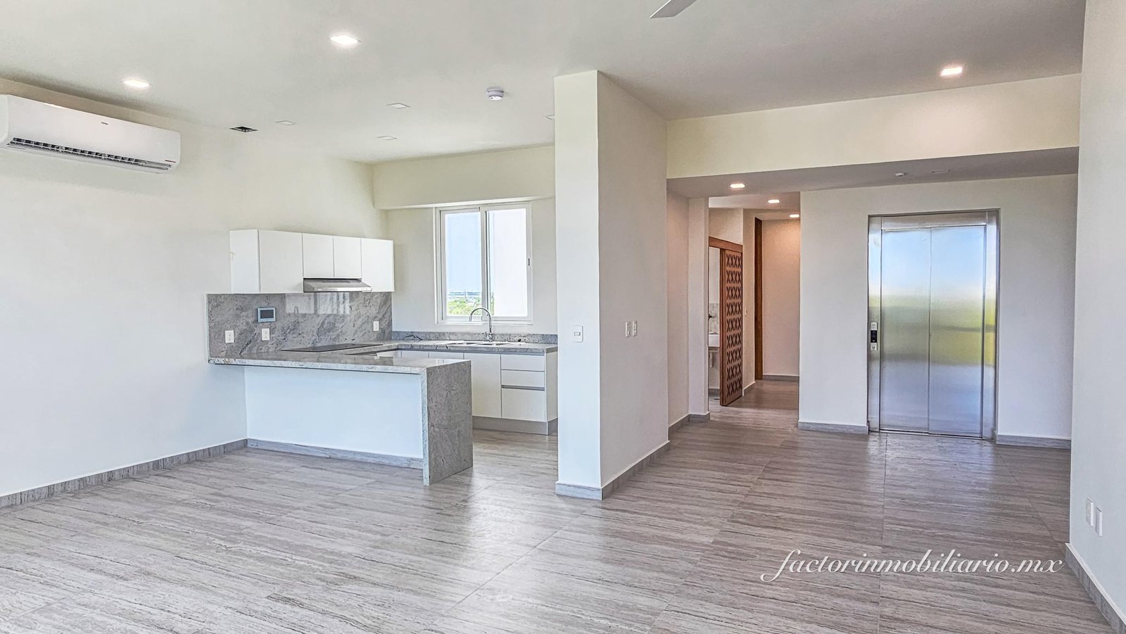 Pent House en Torre M frente a Puerto Cancún en Av Bonampak