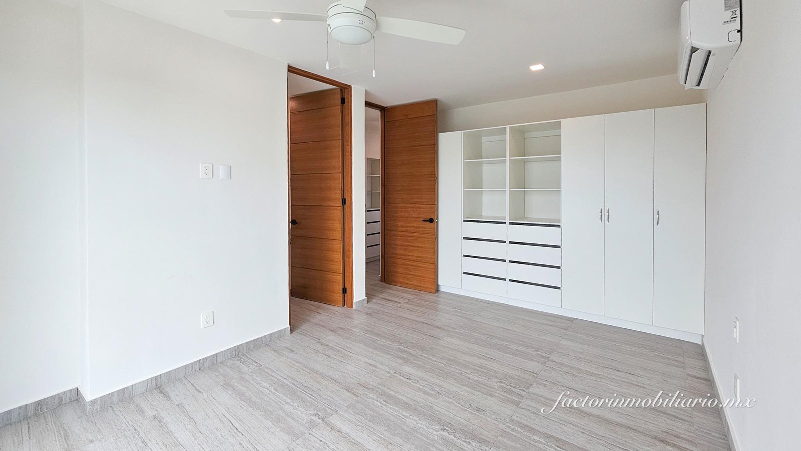 Pent House en Torre M frente a Puerto Cancún en Av Bonampak