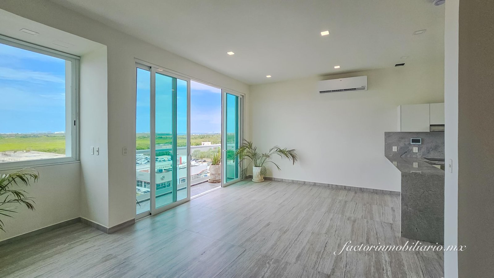 Pent House en Torre M frente a Puerto Cancún en Av Bonampak