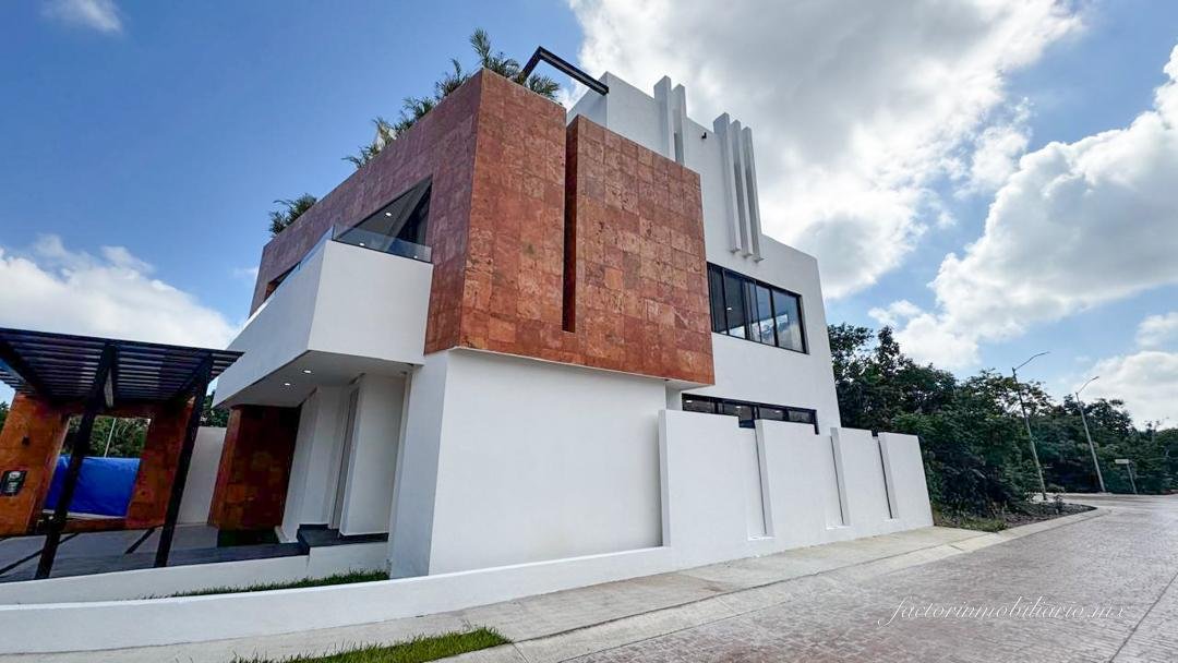Casa en Venta | Vía Cumbres en Av. Huayacán Cancún