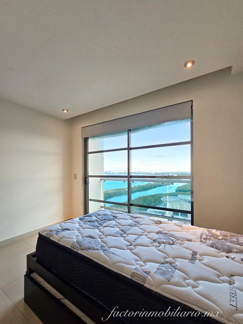 Departamento Novo Cancún de 2 Recamaras 206 m2 en Renta Amueblado