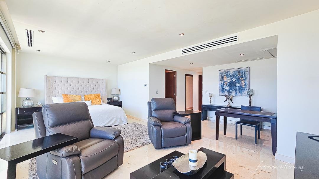 Departamento Novo Cancún en Puerto Cancún de 2 Recámaras Amueblado en Renta