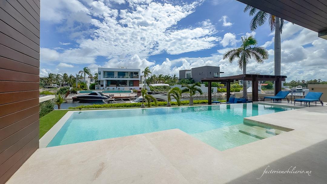 Residencial Los Canales Puerto Cancun | Casa en Venta Amueblada