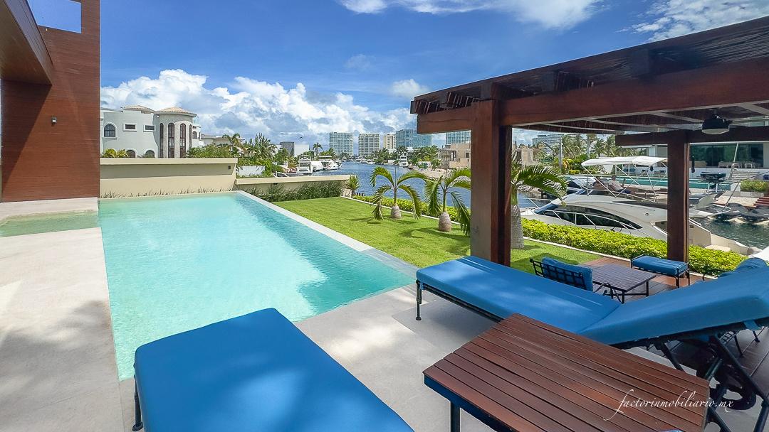 Residencial Los Canales Puerto Cancun | Casa en Venta Amueblada