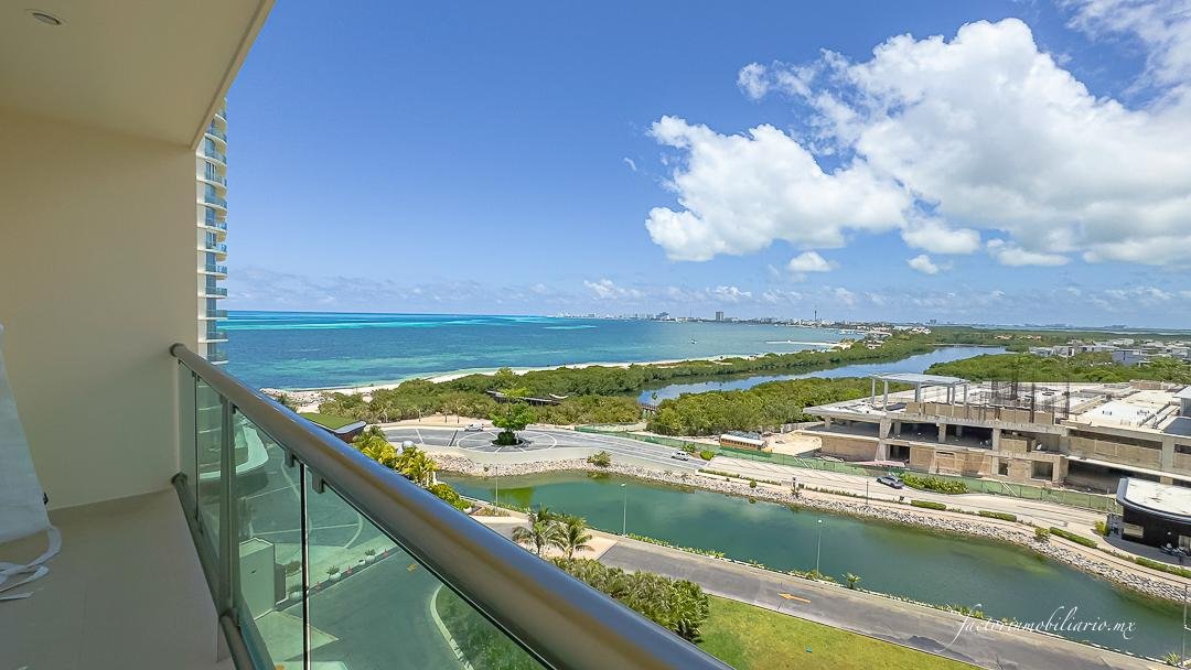 Departamento Novo Cancún Torre Apus de 3 Recámaras Amueblado en Venta