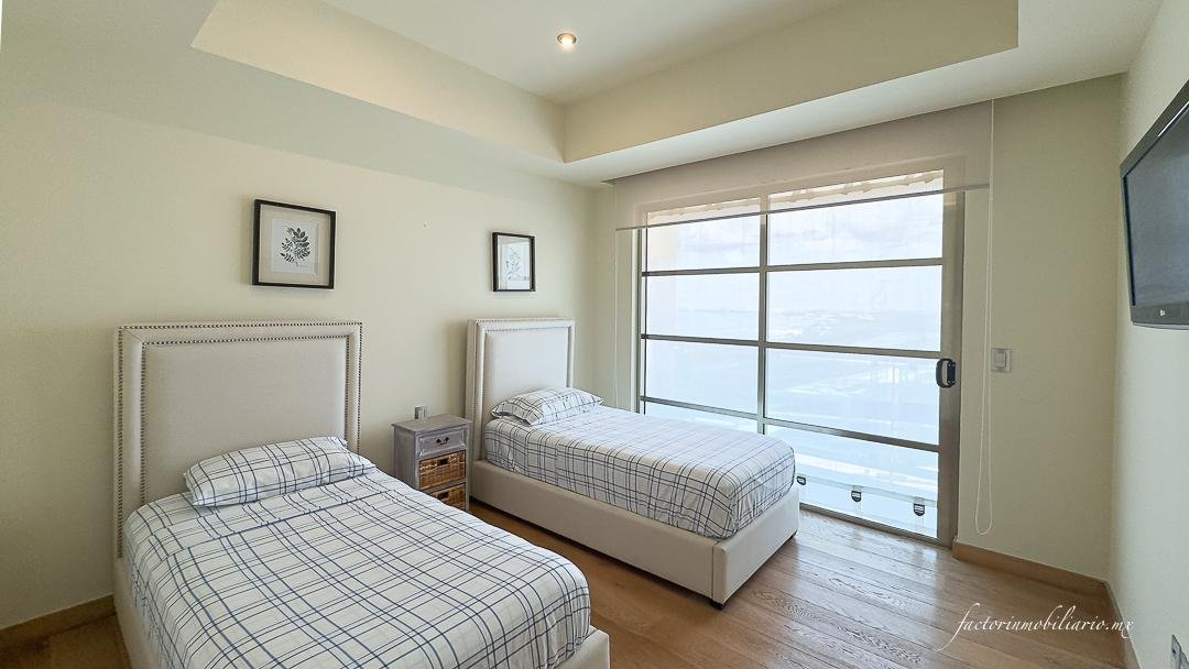 Departamento Novo Cancún Torre Apus de 3 Recámaras Amueblado en Venta