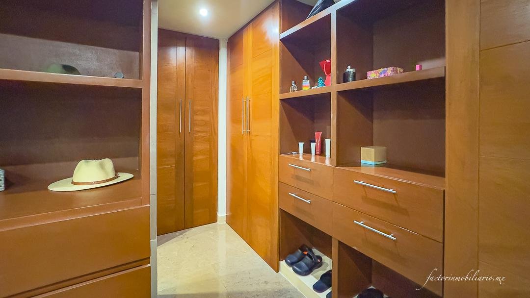 Departamento Novo Cancún Torre Apus de 3 Recámaras Amueblado en Venta