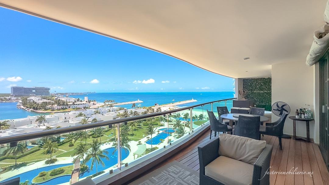 Departamento Novo Cancún Torre Apus de 3 Recámaras Amueblado en Venta