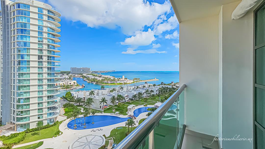 Novo Cancún 2 Recámaras Amueblado | Departamento Piso Medio 205 m2 Renta